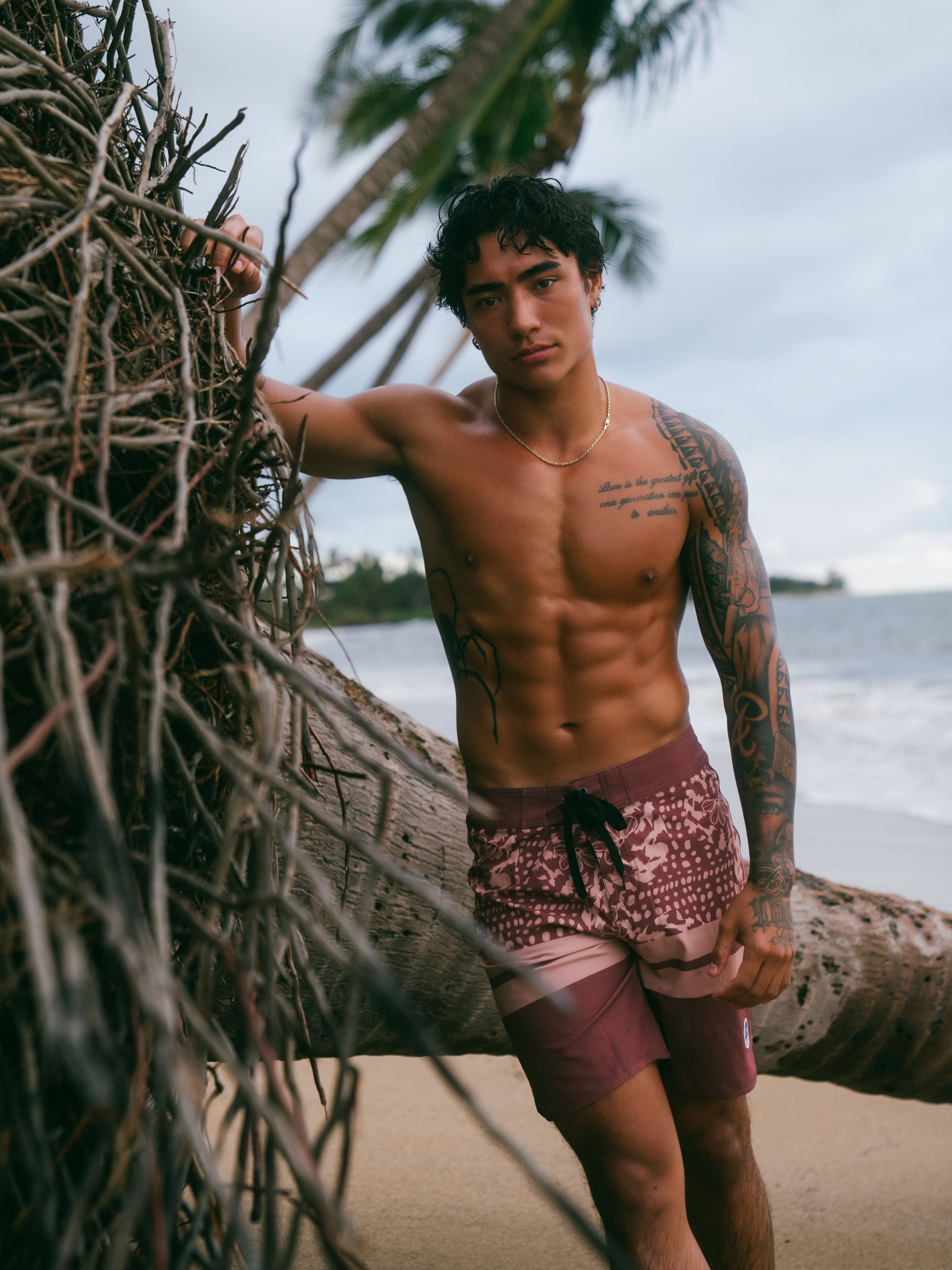 Naupaka shell Kane Board shorts
