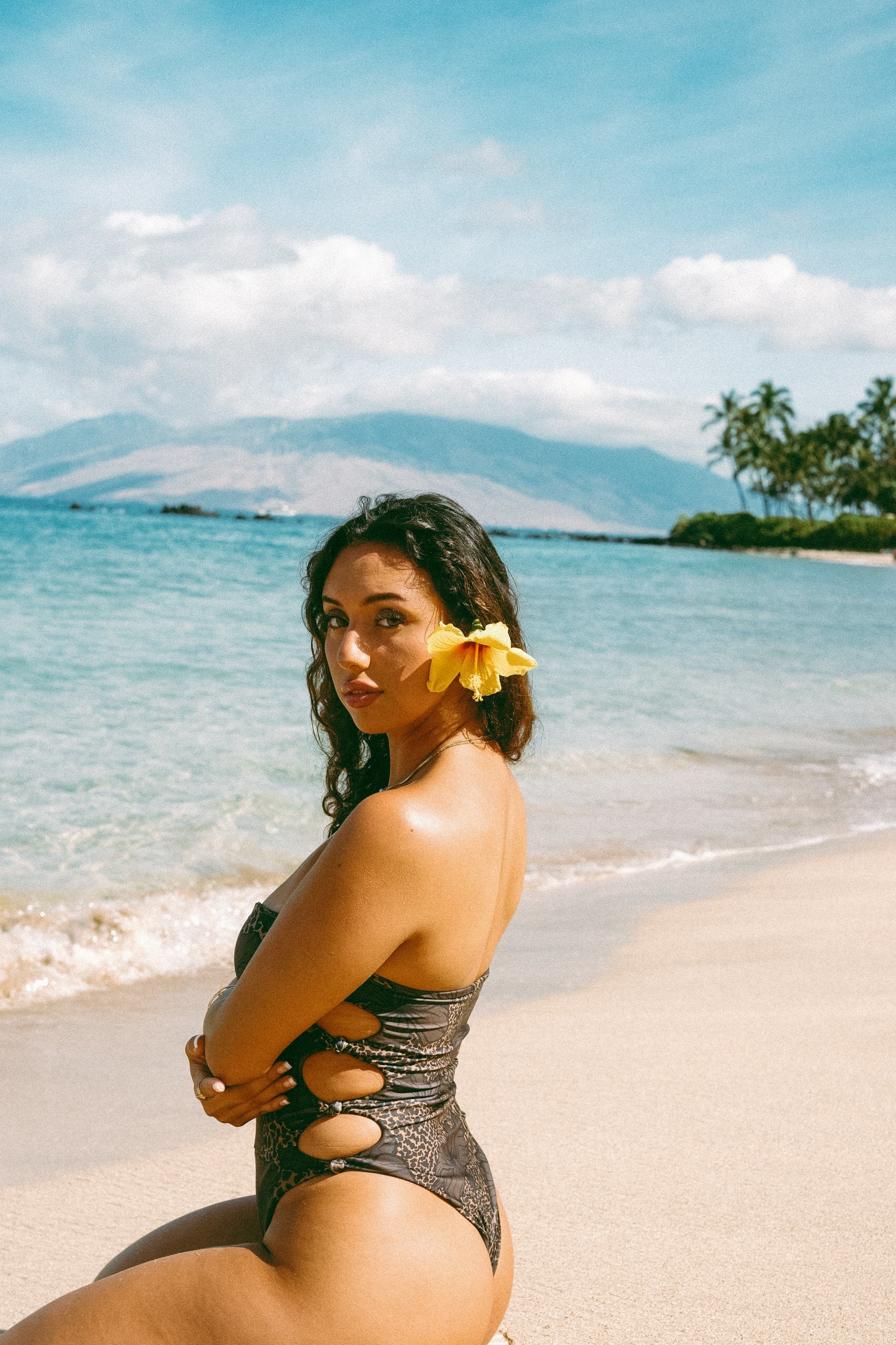 Koko One piece Wild Hibiscus