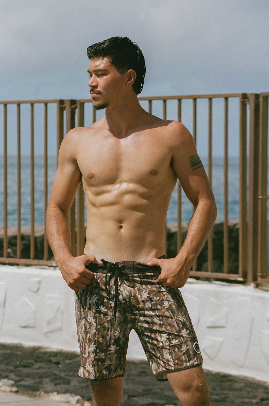 Naupaka camo Board shorts