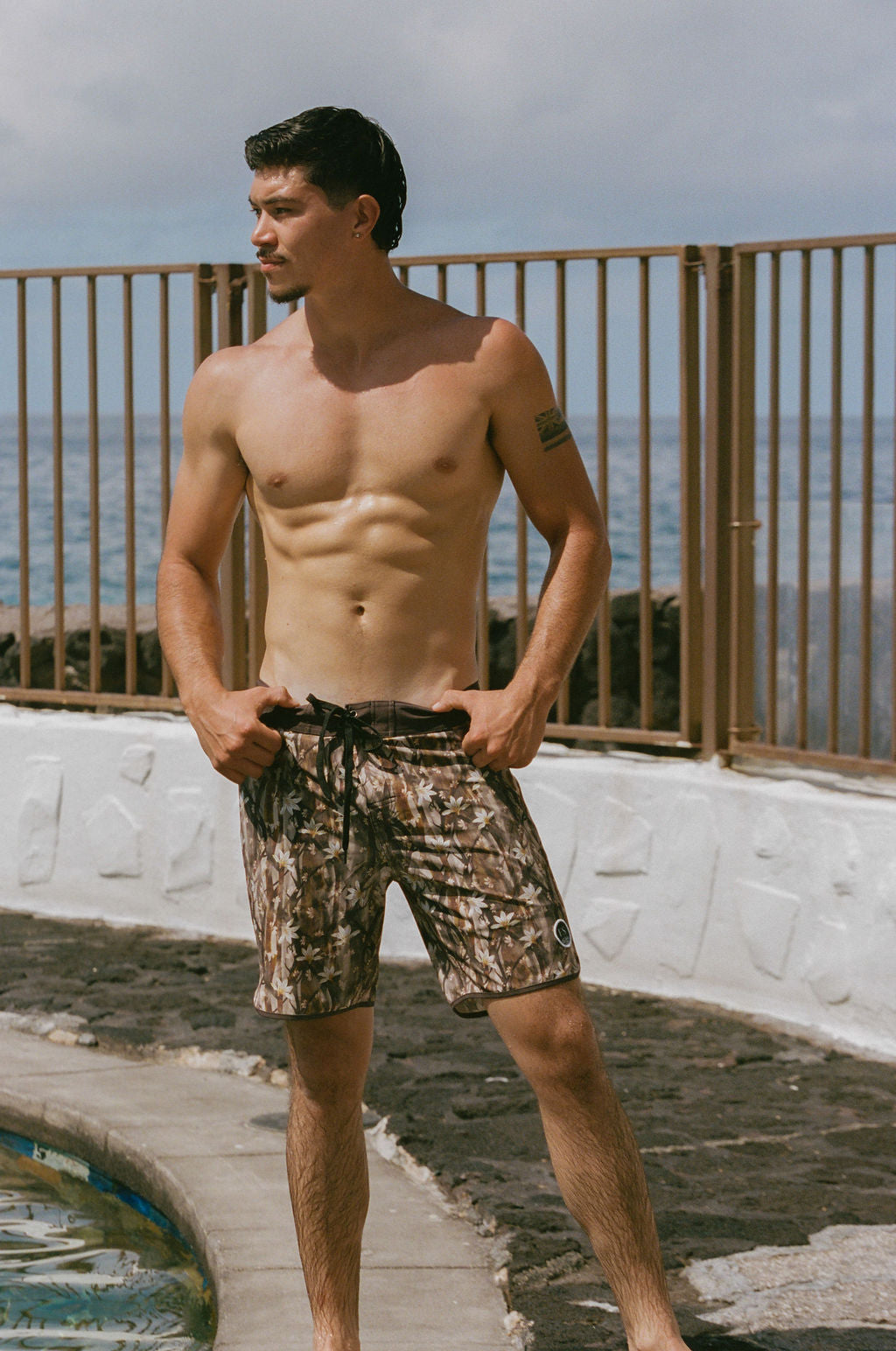 Naupaka camo Board shorts
