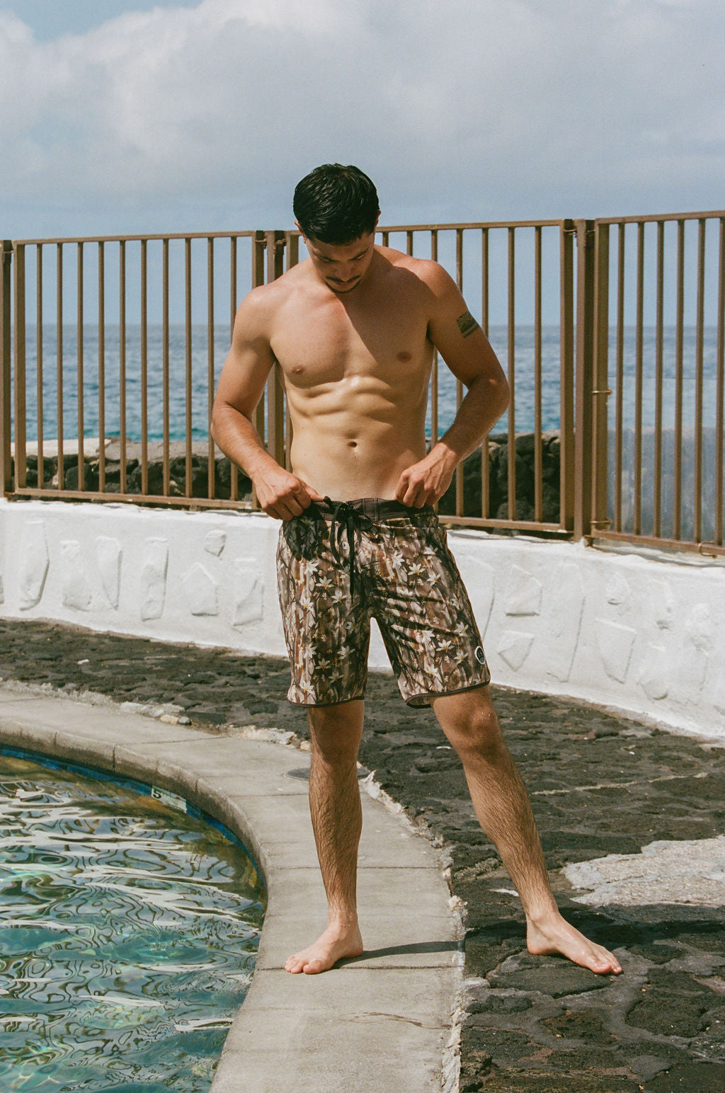 Naupaka camo Board shorts