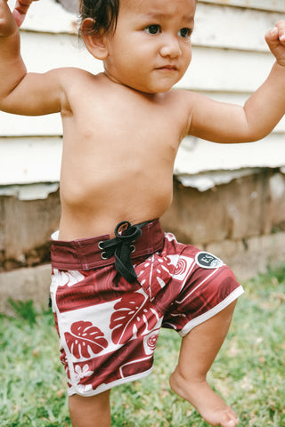 Keiki Vintage Hawaii Red board shorts