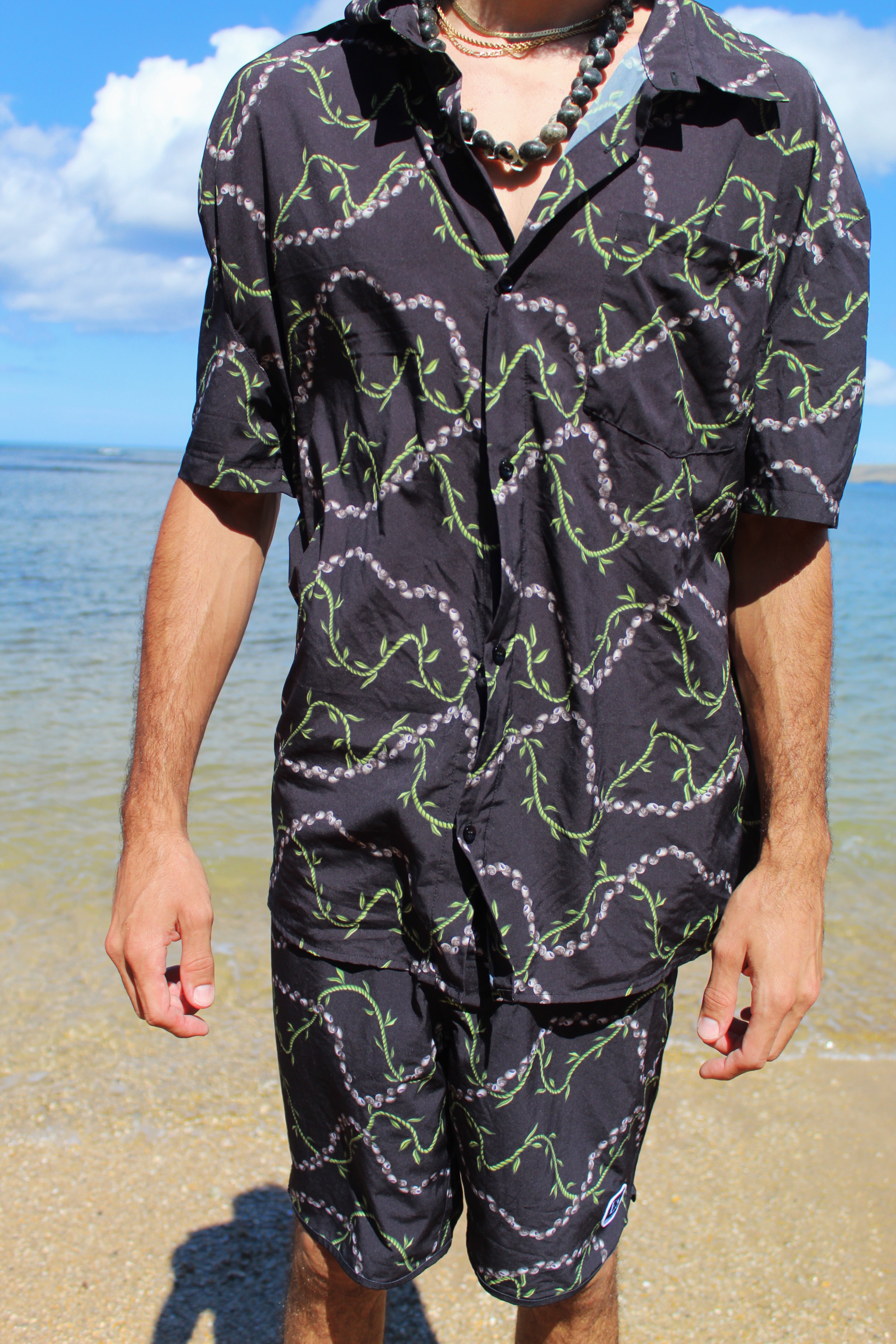 Kūpe’e Lei Aloha Shirt