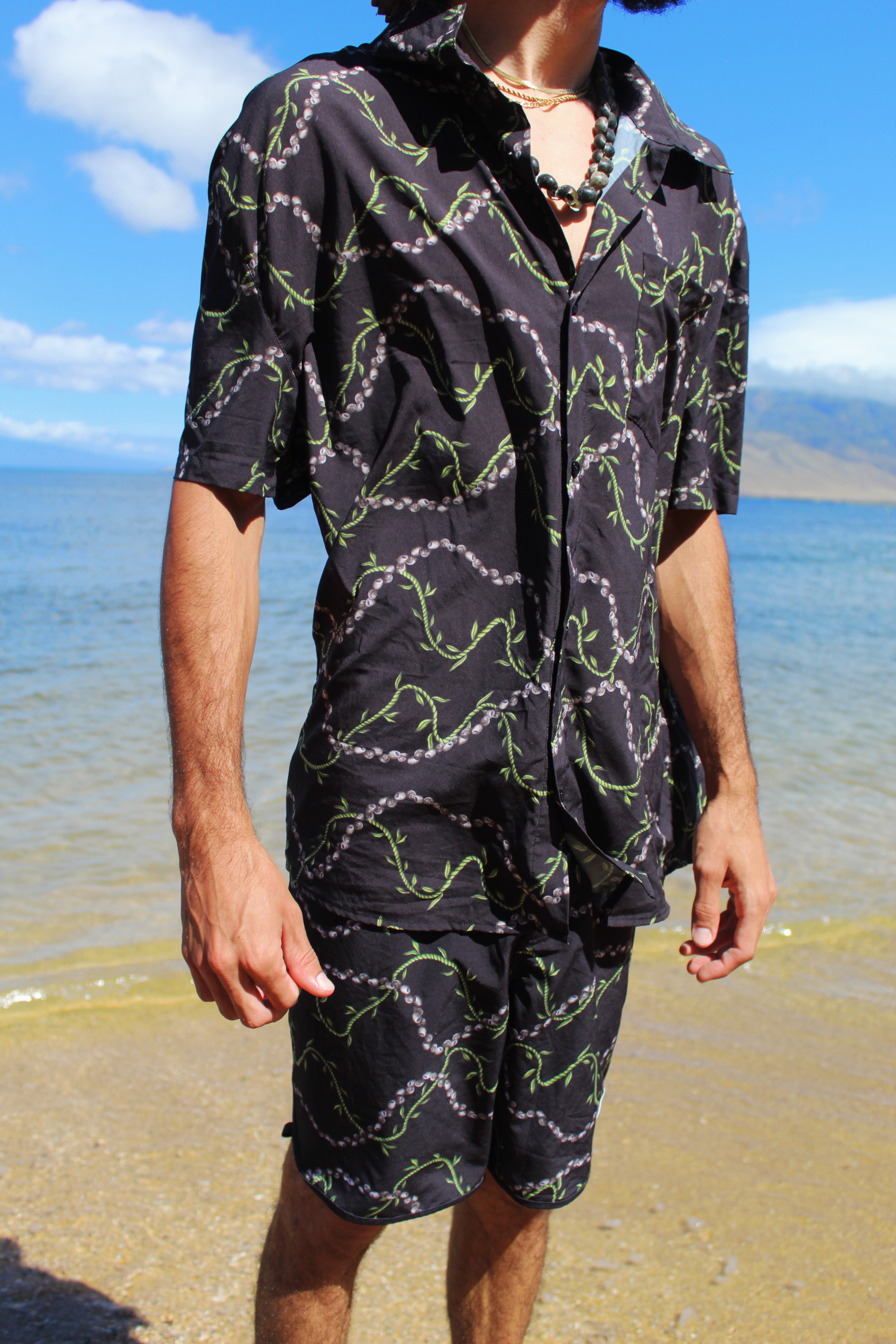 Kūpe’e Lei Aloha Shirt